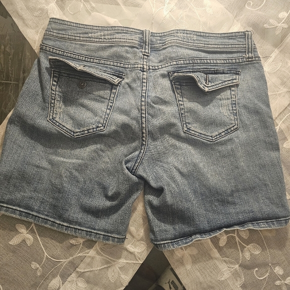 Charlotte Russe denim distressed long chic womens shorts size 10 - Picture 5 of 7